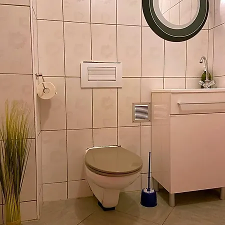 Dependance Cosy Climatisee Jacuzzi Diner Aux Chandelles Bed & Breakfast
